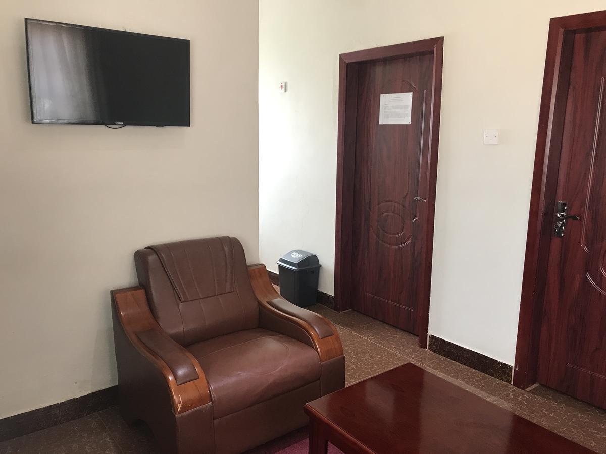 Northern Rock Hotel Mpika Szoba fotó